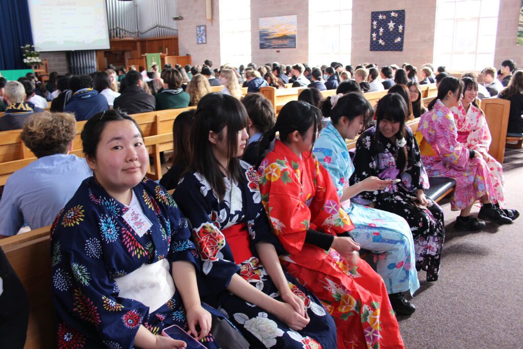 Feeling Japanese culture through wearing Kimono